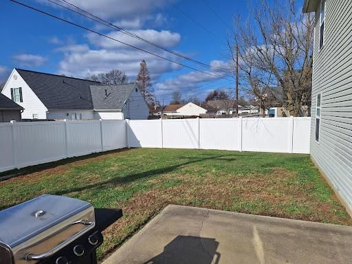 Fence Installation for Apex Fence in Henderson, KY