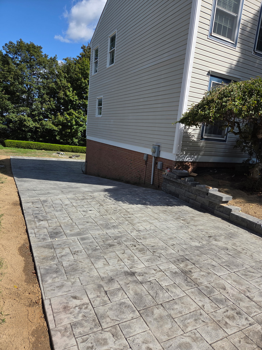 Retaining Wall Construction for Bakey's Concrete and Excavating in Pittsburgh, PA