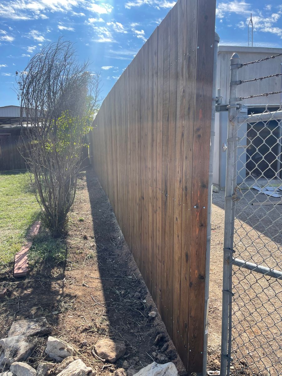 Decorative/Privacy Fencing for 5-7 Fencing & Construction in Madisonville, TX