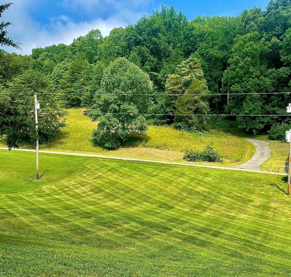 Lawn Maintenance for Diamond Lawn & Land Maintenance in Jonesborough, TN