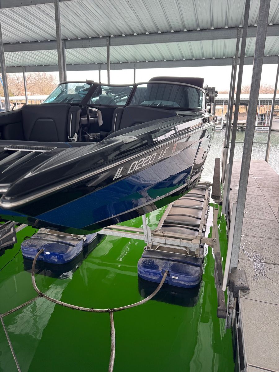 Marine Oxidation Restoration and Buffing for Detail On Demand in Branson West, MO