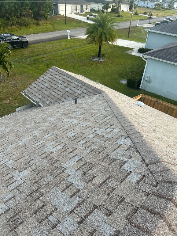Asphalt Shingle Roof for Ridgecap Roofing in Port St. Lucie, FL