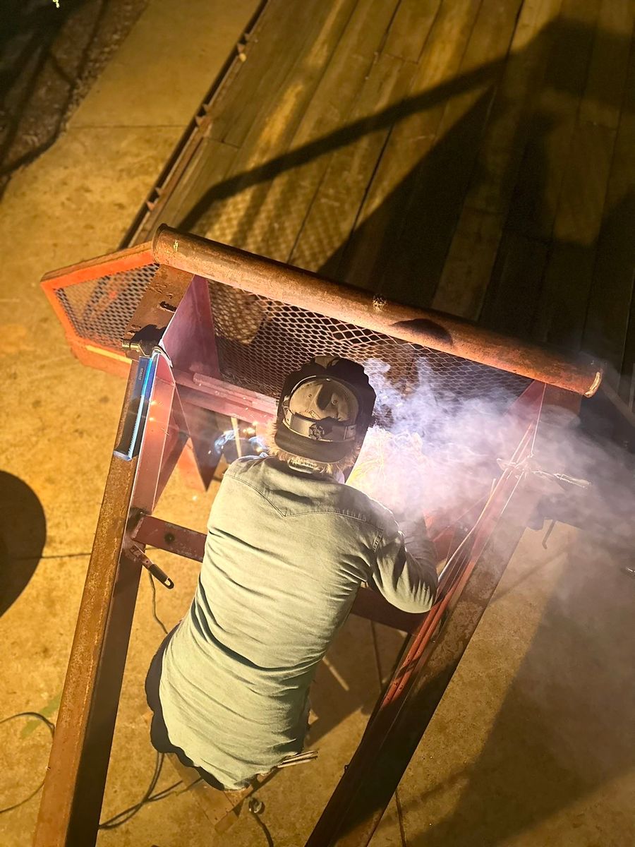 Custom Welding for Rockin L Construction And Welding Services in Bullard, TX