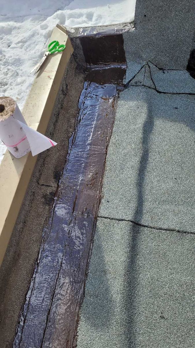 24/7 Emergency Roof Repairs for Triumph Inc - Repair & Maintenance in Scarborough, ON