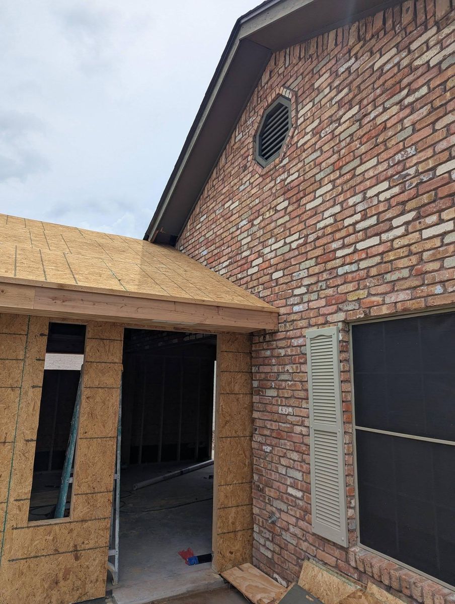 Roofing Installation for TopNotch Painting Solutions LLC in McAllen, TX