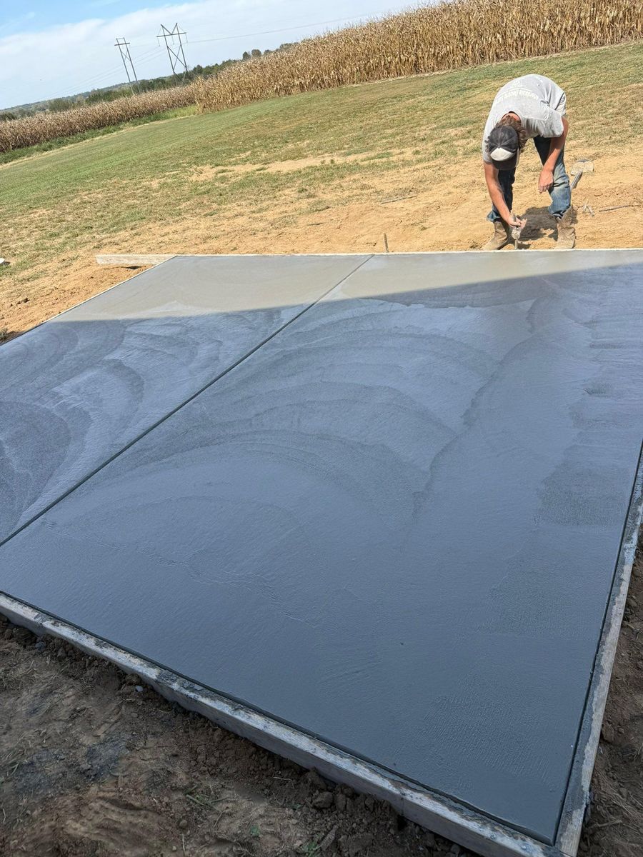 Driveways & Sidewalks for Whitfield Concrete Construction in Solsberry, IN