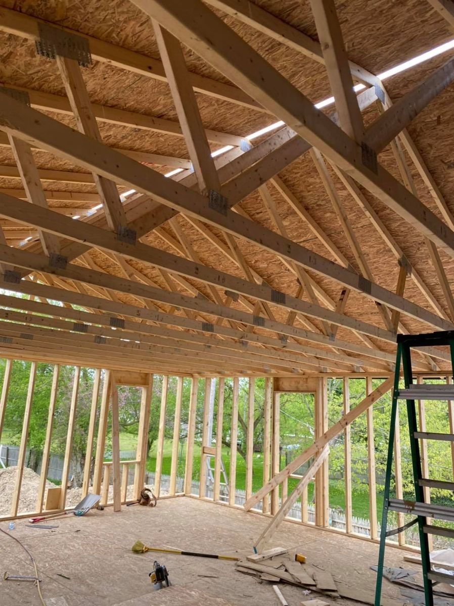 New Home Construction for Fixin’ Hixson’ in Medina, OH