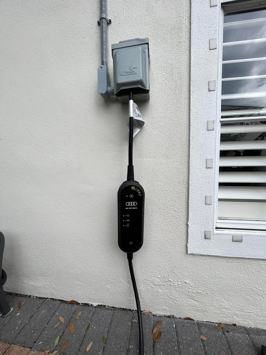 Electrical Repairs for Manny’s 407 Electric Inc in St. Cloud, FL