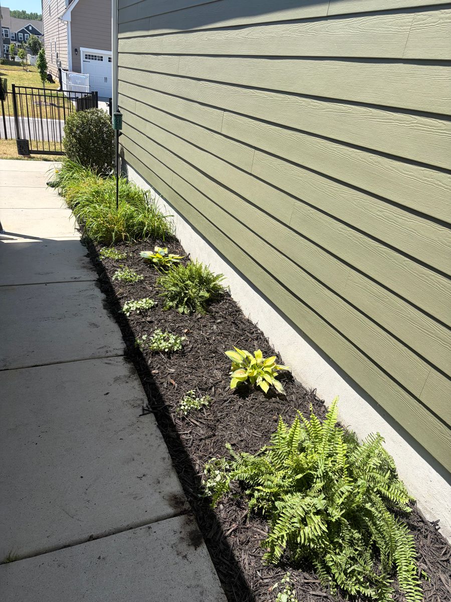 Landscape Design for Quinten's Landscaping and Exterior Services LLC in Chesapeake, VA