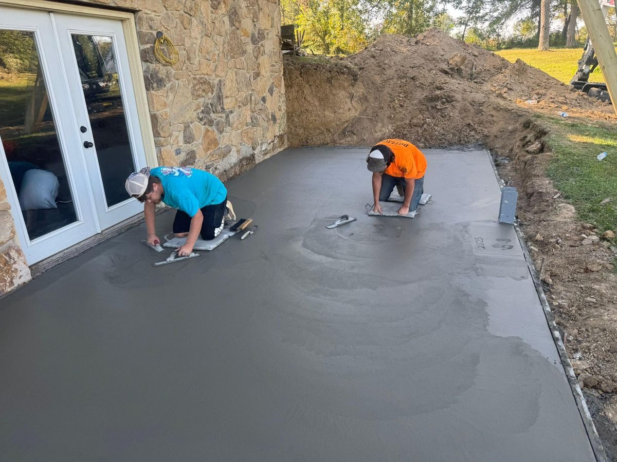 Driveways & Sidewalks for Whitfield Concrete Construction in Solsberry, IN