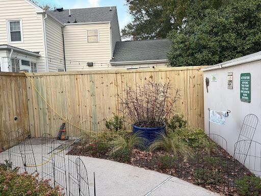 Fence Installation for RedLine Fencing in Moyock, NC
