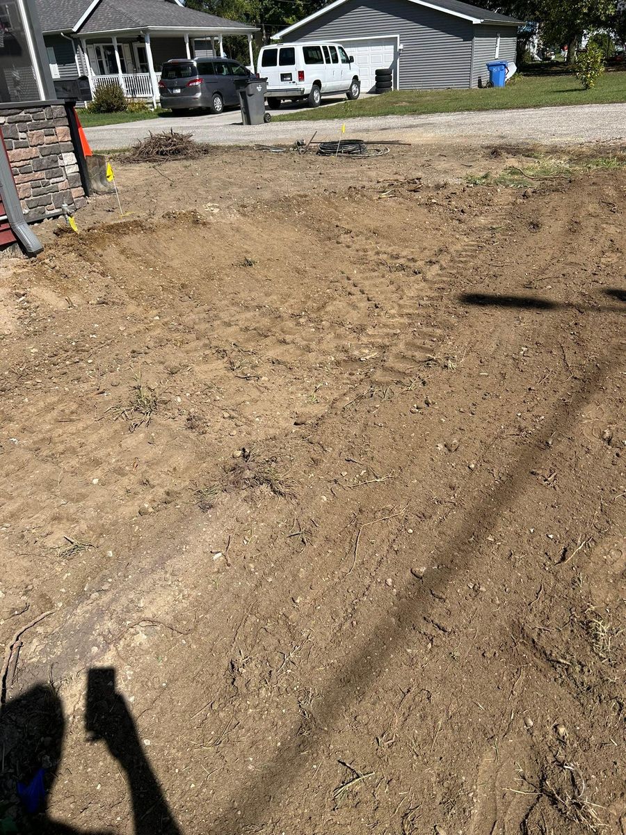 Site Preparation for Mike Wilcoxson Excavating & Well Drilling in Pierceton,  IN