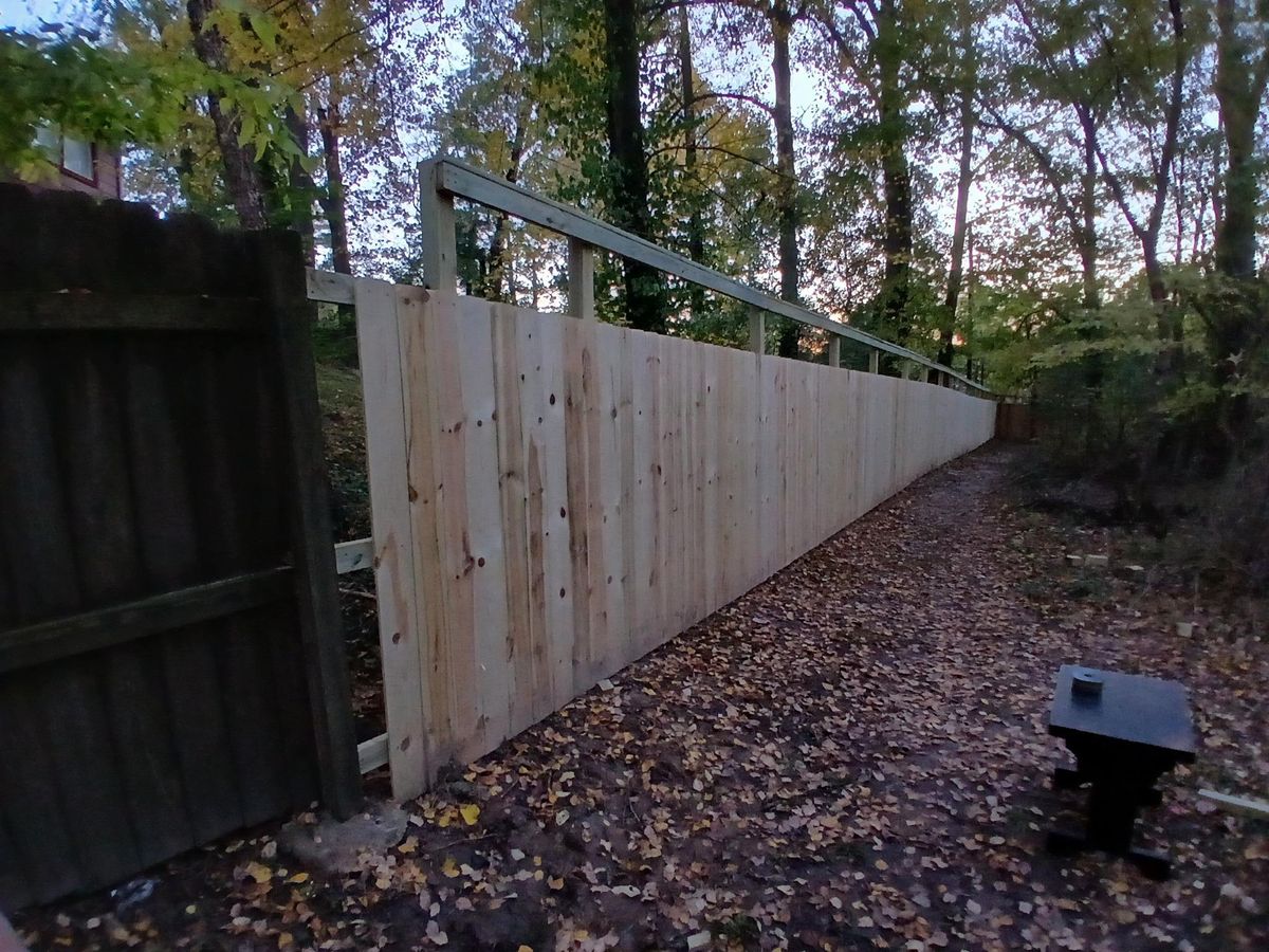 Fencing for Dead Tree General Contracting in Carbondale, Illinois