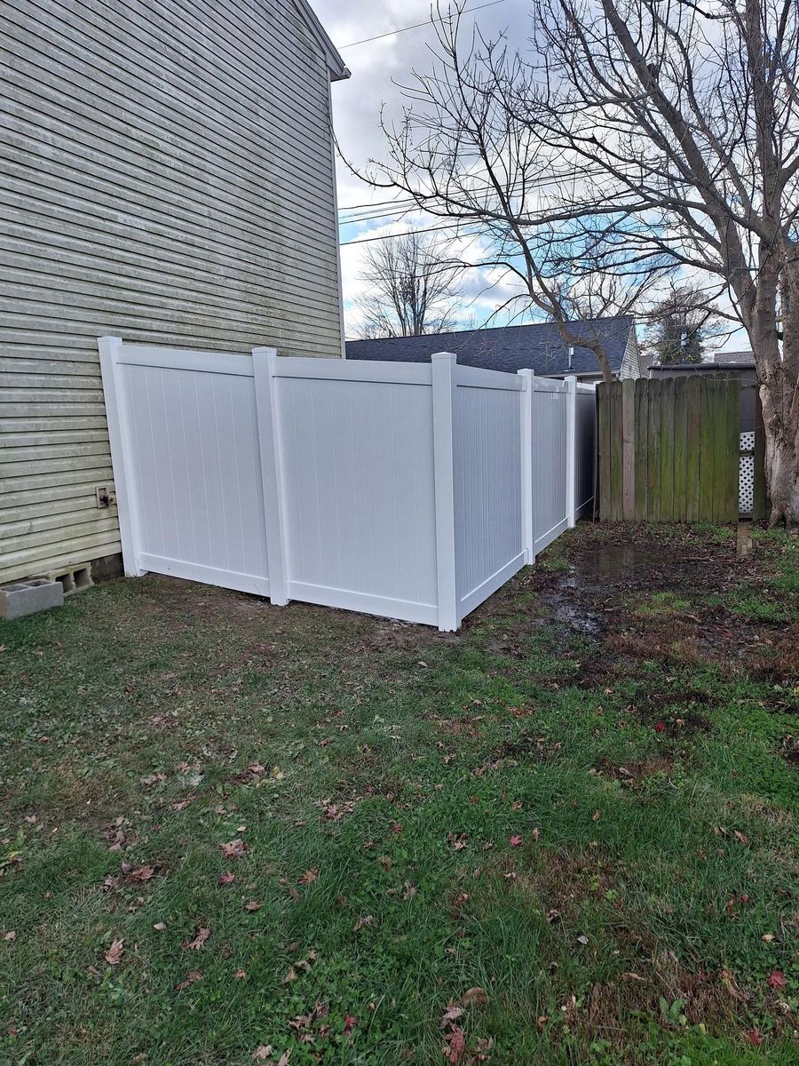 Fence Repair for Apex Fence in Henderson, KY