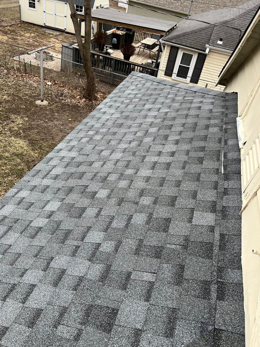 Roofing Replacement for Full Roof Replacement Repairs and Seamless Guttering in Saint Joseph, MO