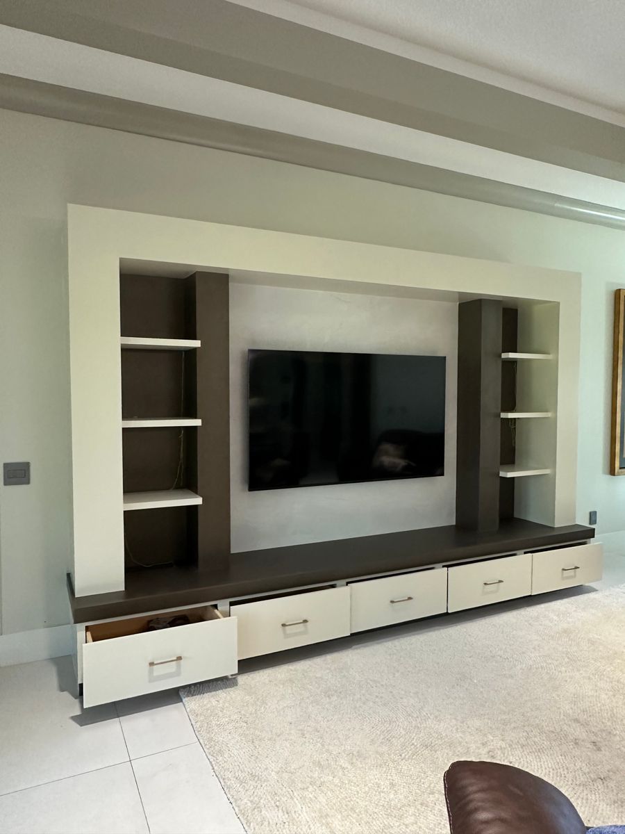 Built Ins for MJ'S TRIM INC. in Orlando, FL