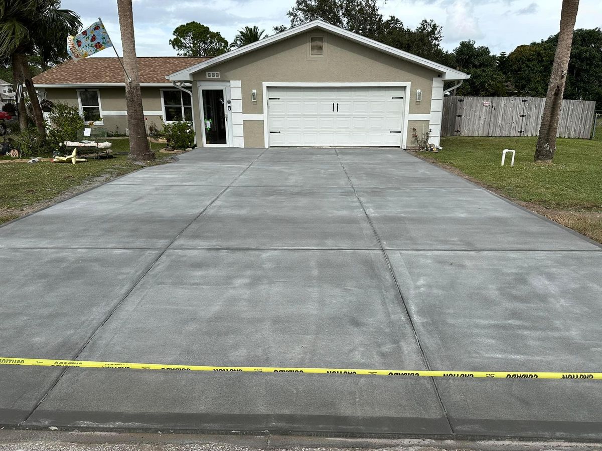 Driveway Repair & Replacements for Green Hammer Concrete in Palm Bay, Florida