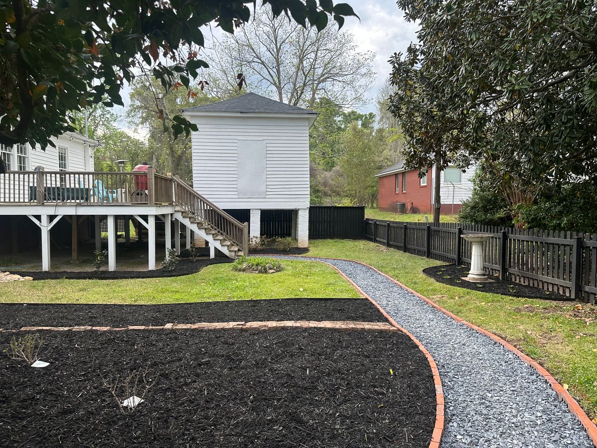 Pinestraw/Mulch installation for Hedgecraft Landscaping LLC in Senoia, GA