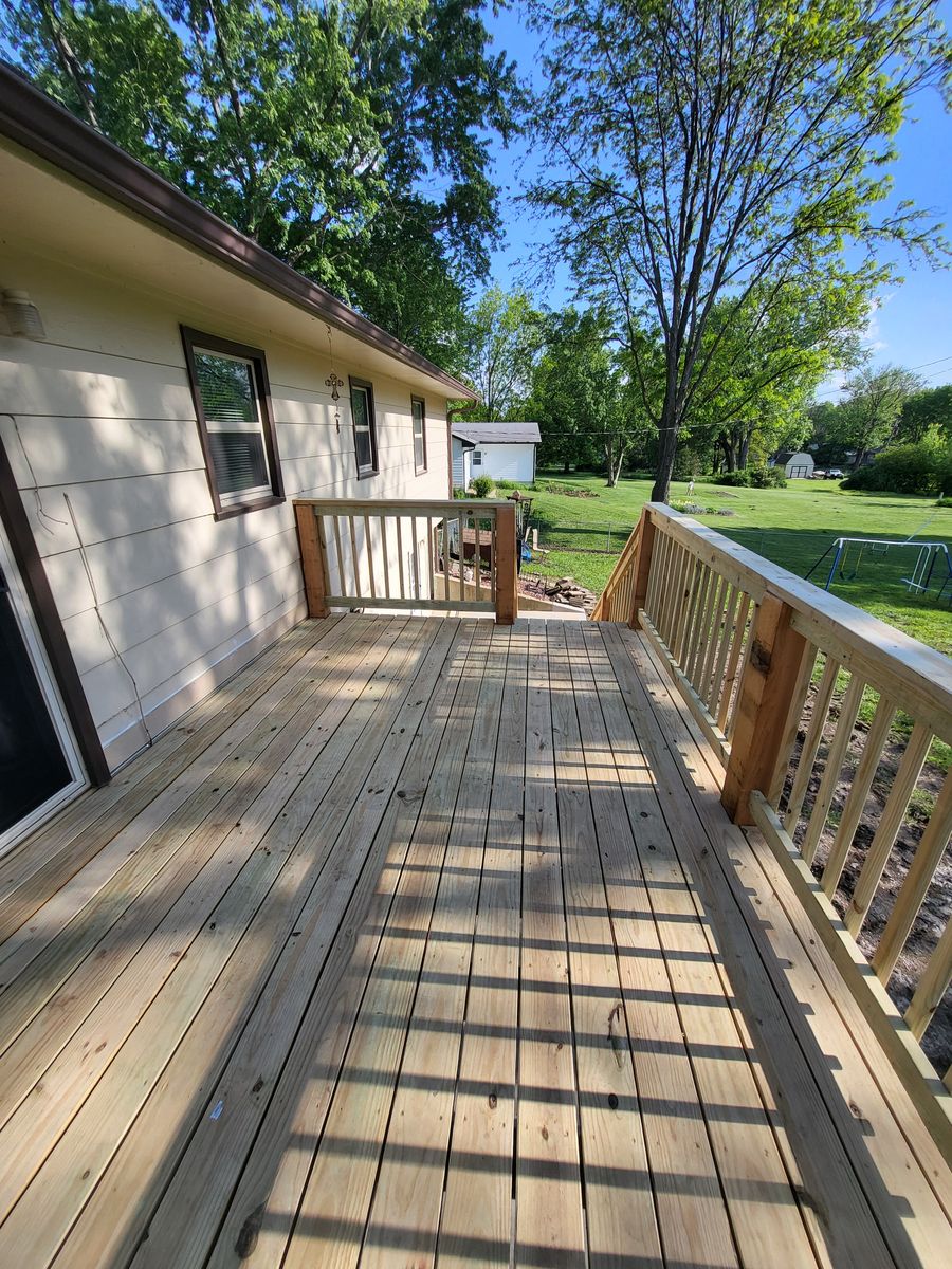 Deck Install & Repair for JOE'Z Carpentry & Remodeling in Saint Marys, KS
