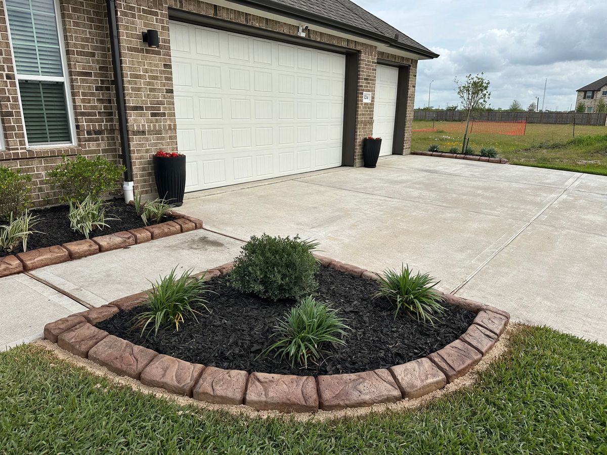 Landscaping for Texas Curb N Borders in Houston, TX