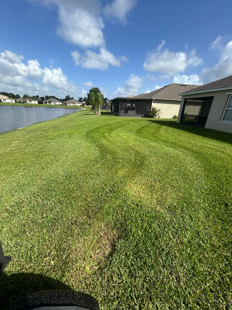 Lawn maintenance for Aside from the Rest in Port Orange, FL