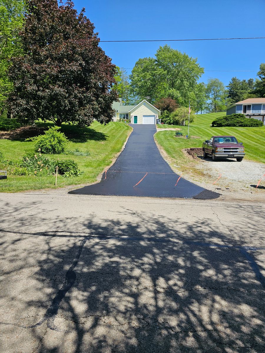 Driveway Paving for Smith's Paving and Sealcoating in Rushville, IN