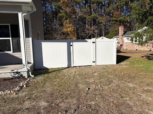 Fence Installation for RedLine Fencing in Moyock, NC