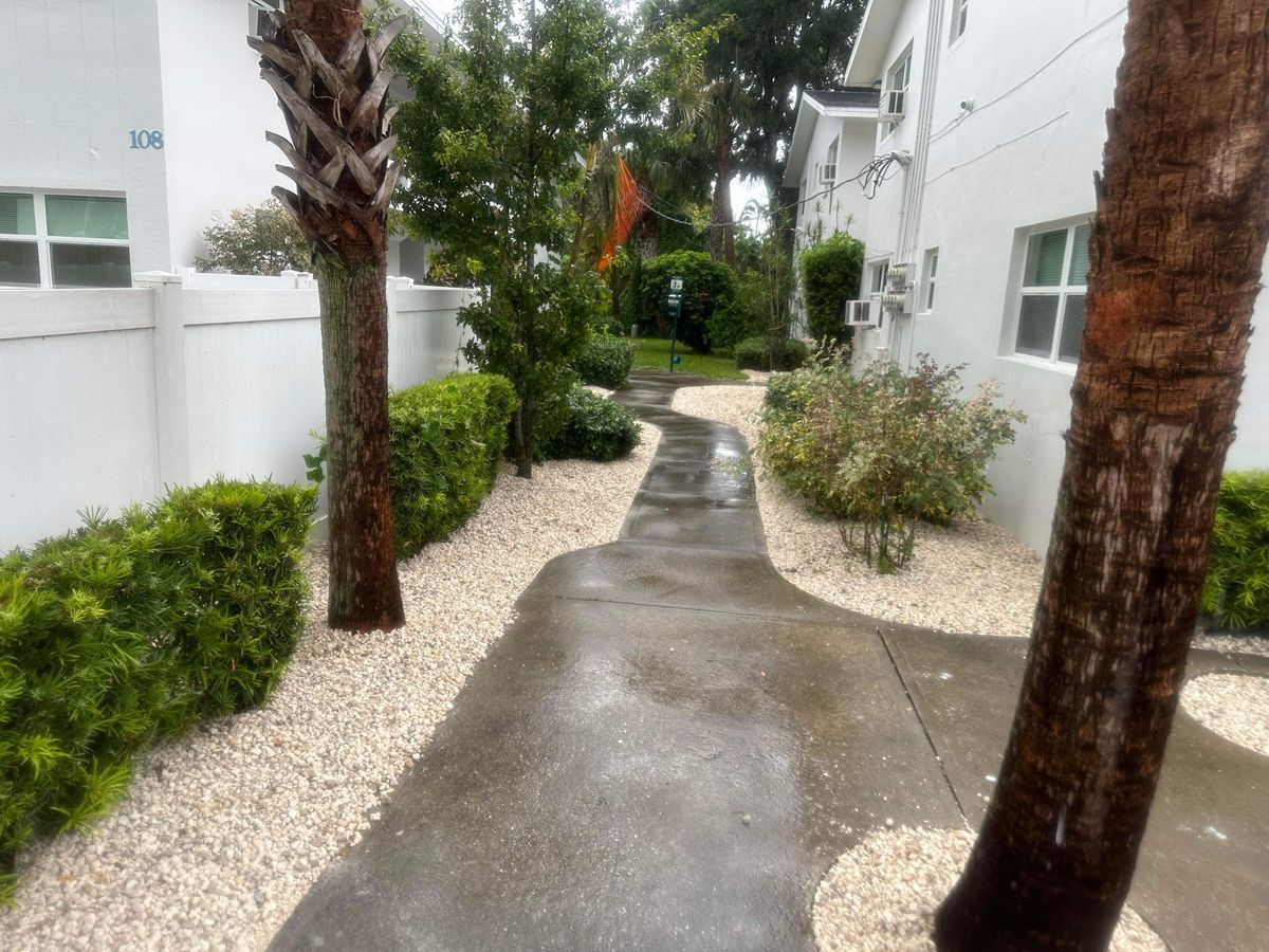 Lawn Maintenance for Space Coast Property Maintenance and Management LLC in Melbourne, FL