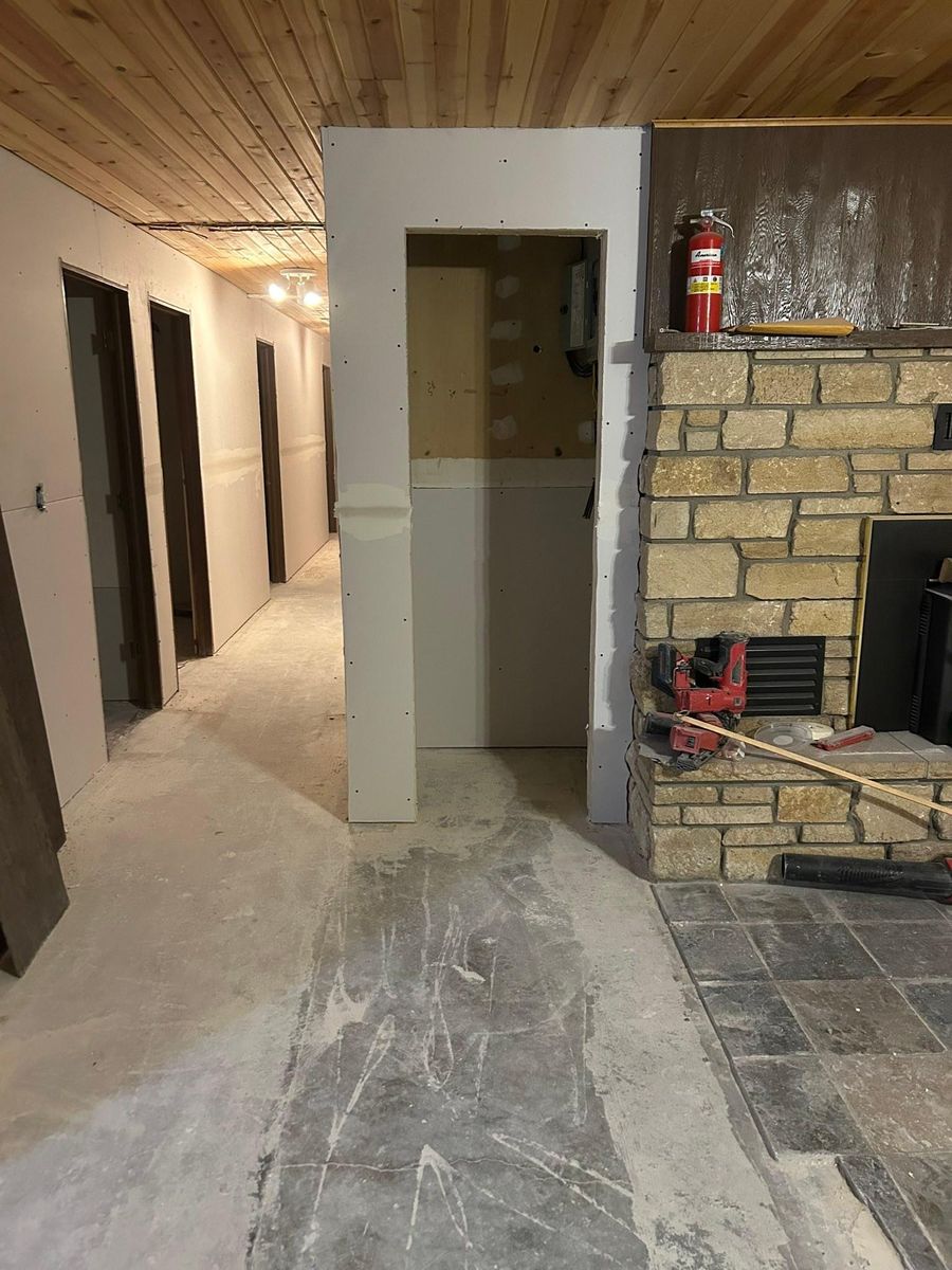 Carpentry for Blue Collar Construction and Remodeling in White City, KS