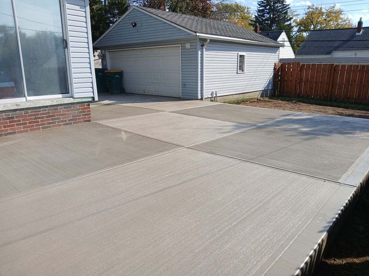 Hardscape Installation for MMN Landscaping in Painesville, OH