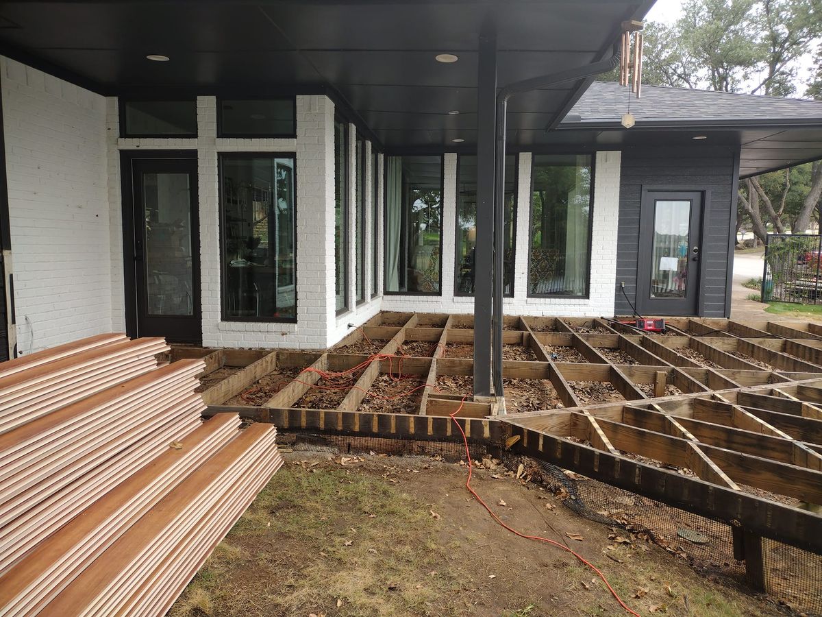 Composite Railing Systems for Mainframe Wood Construction in Lake Dallas, TX