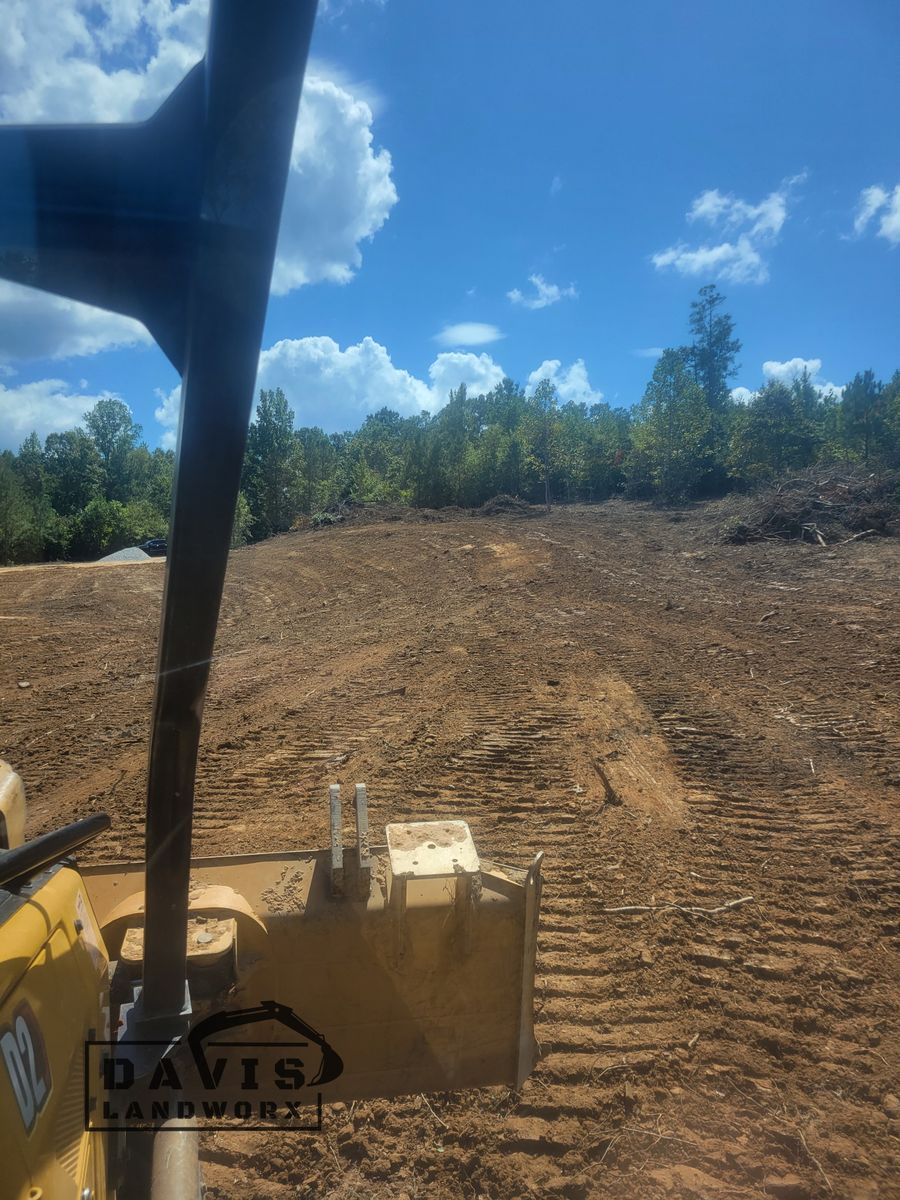 Dozer Services for Davis Landworx in Clanton,  AL