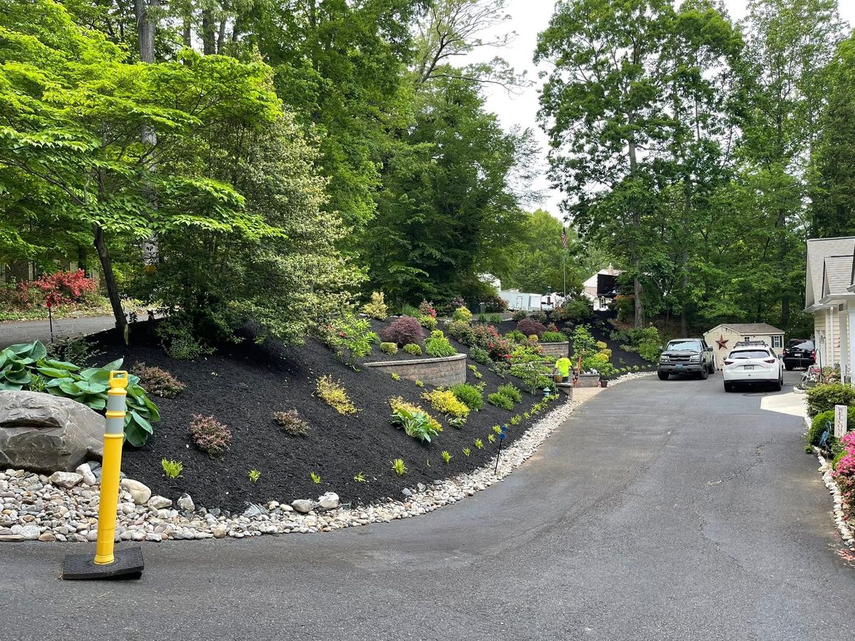 Lawn Maintenance for Hurley's Cutz in Saint Leonard, MD