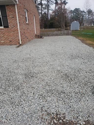 Mulch Installation for Isaias Velasquez Landscaping and Services in Williamsburg, VA