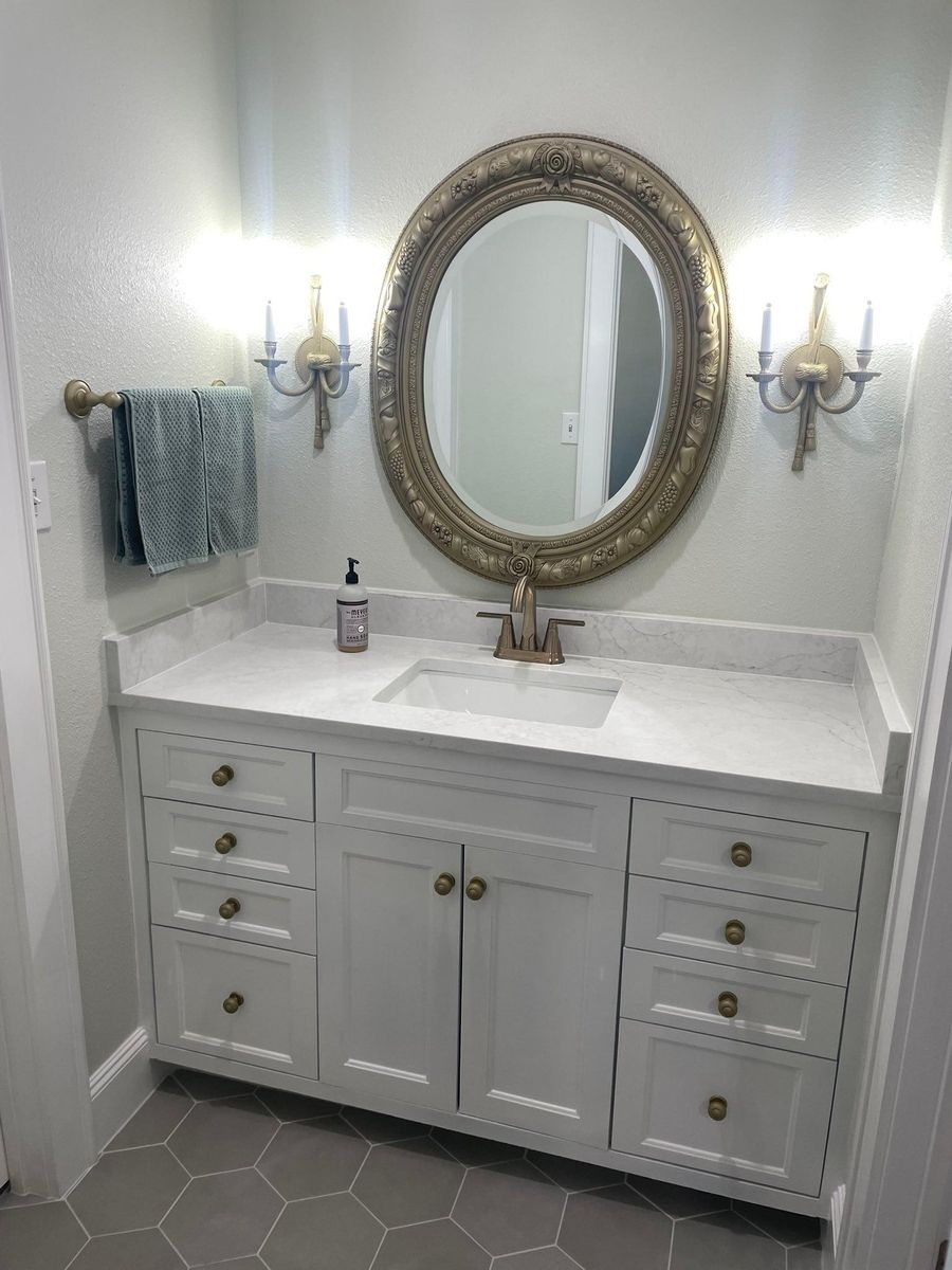 Bathroom Renovation for One Level Construction in Scurry, TX