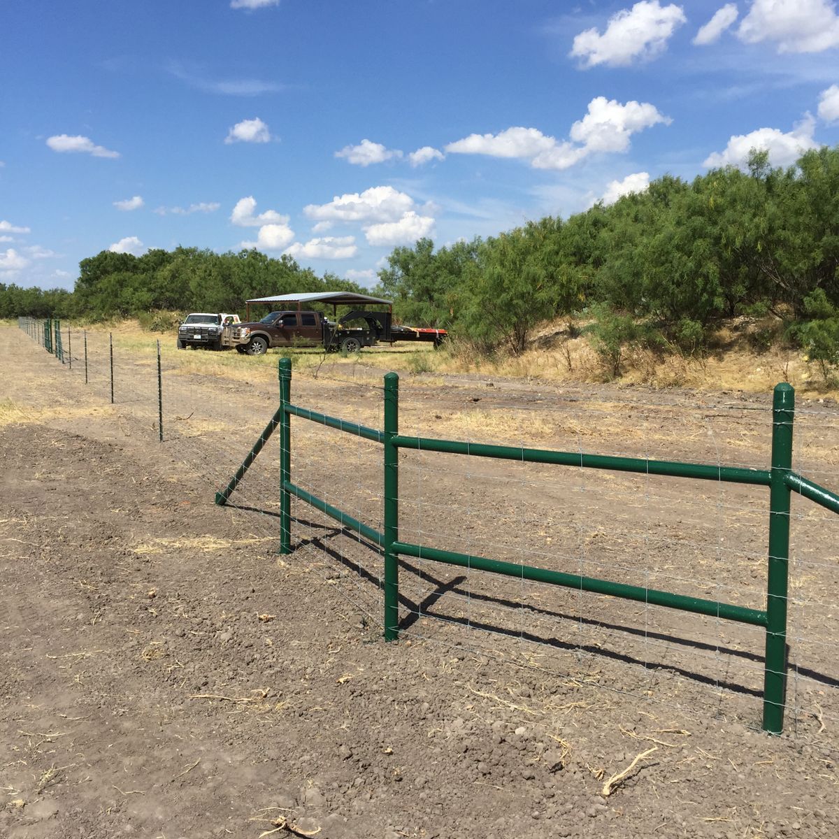 Net-Wire Fencing for 5-7 Fencing & Construction in Madisonville, TX