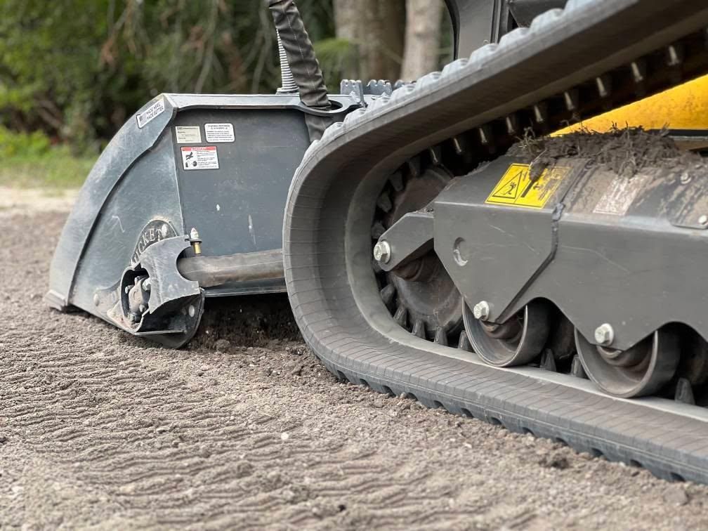 Land Grading for Bay Area Bobcat in Riverview, FL
