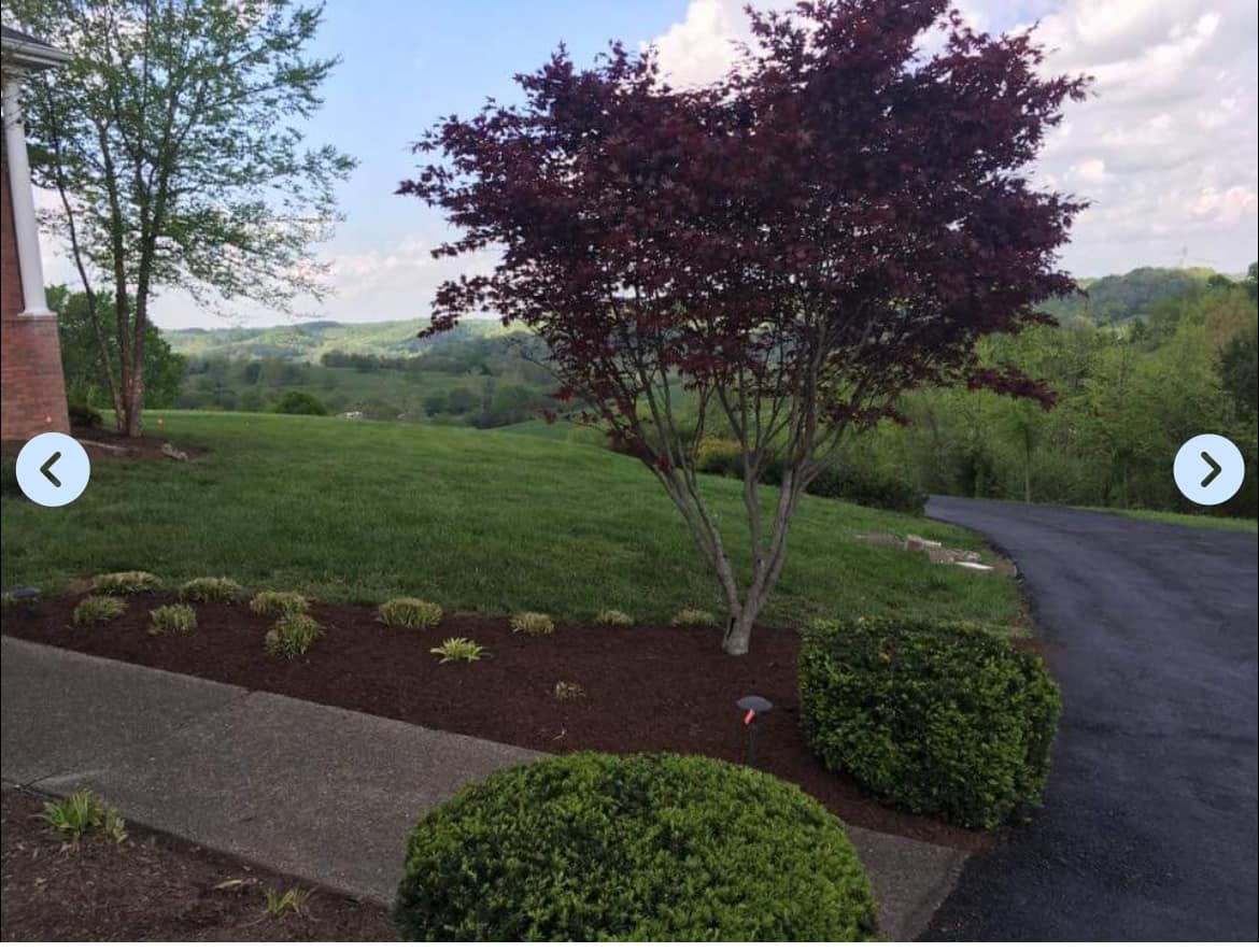 Mulch Installation for Southern Hardscape’s & Landscaping in White House, TN
