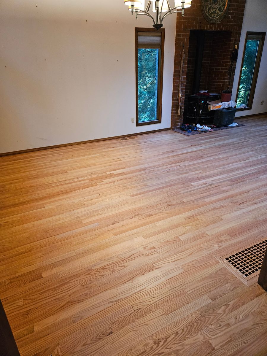 Floor Installation for Smithe Hardwood Flooring  in Sandy, OR