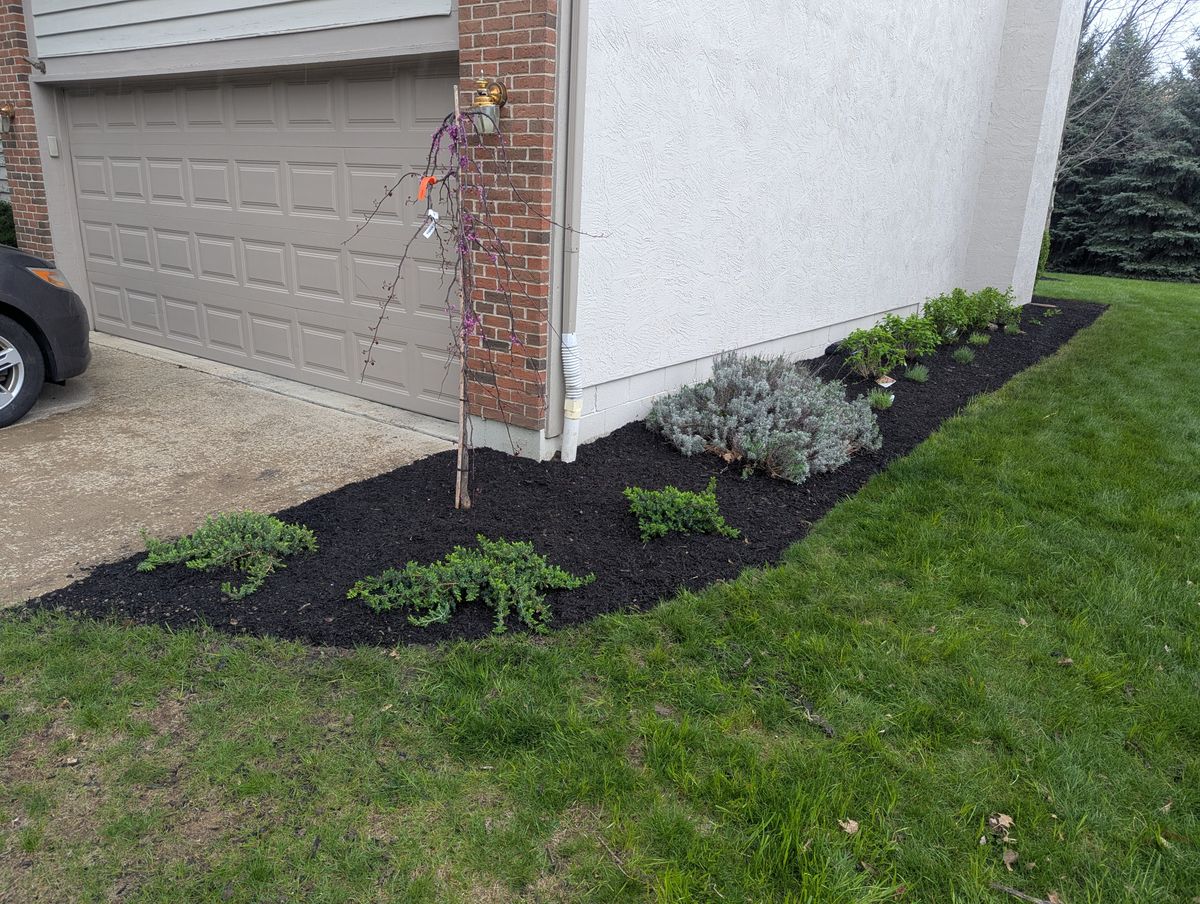 Mulch Installation for Double D Landscape Services in Columbus ,  OH
