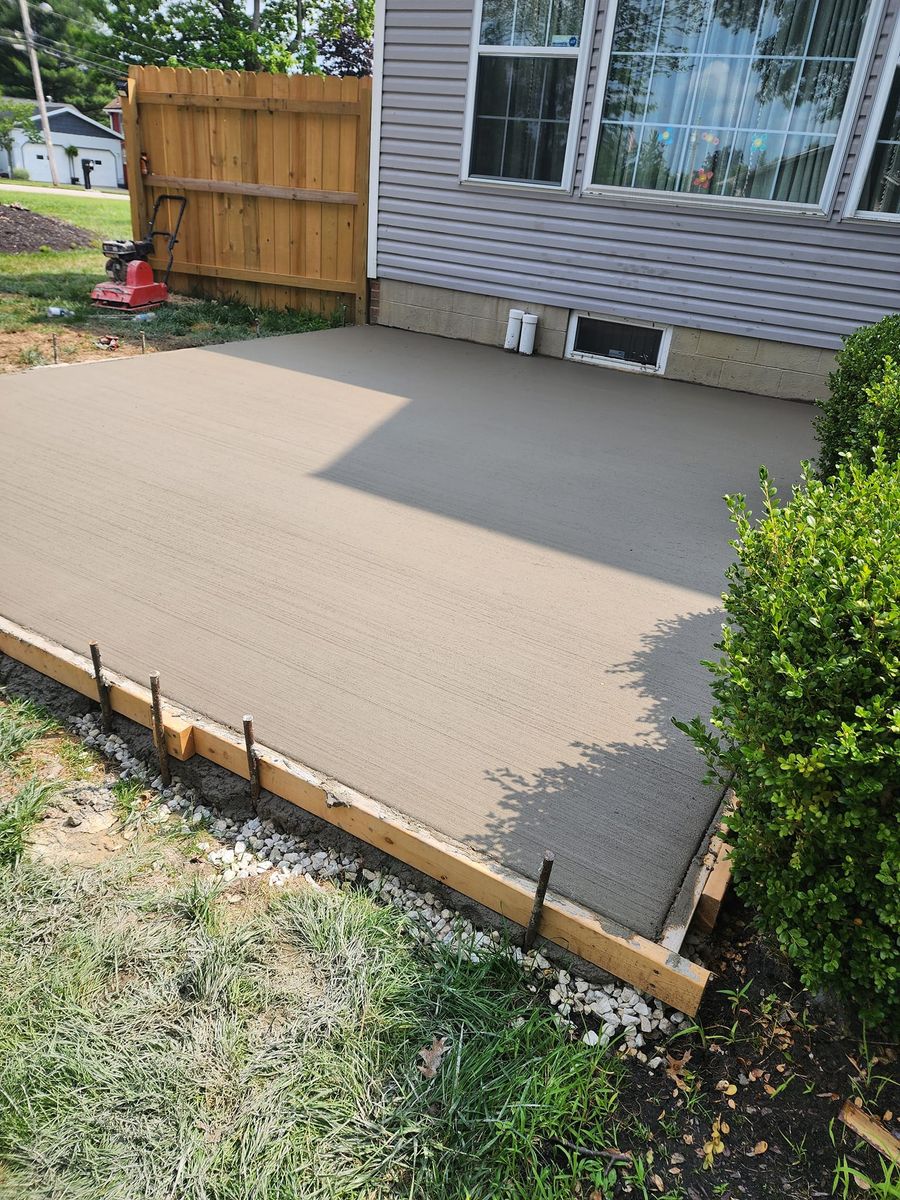 Concrete Slab Construction for Williams Custom Concrete in Poland Center, OH