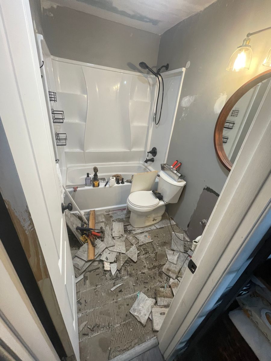 Demolition for Fixin’ Hixson’ in Medina, OH