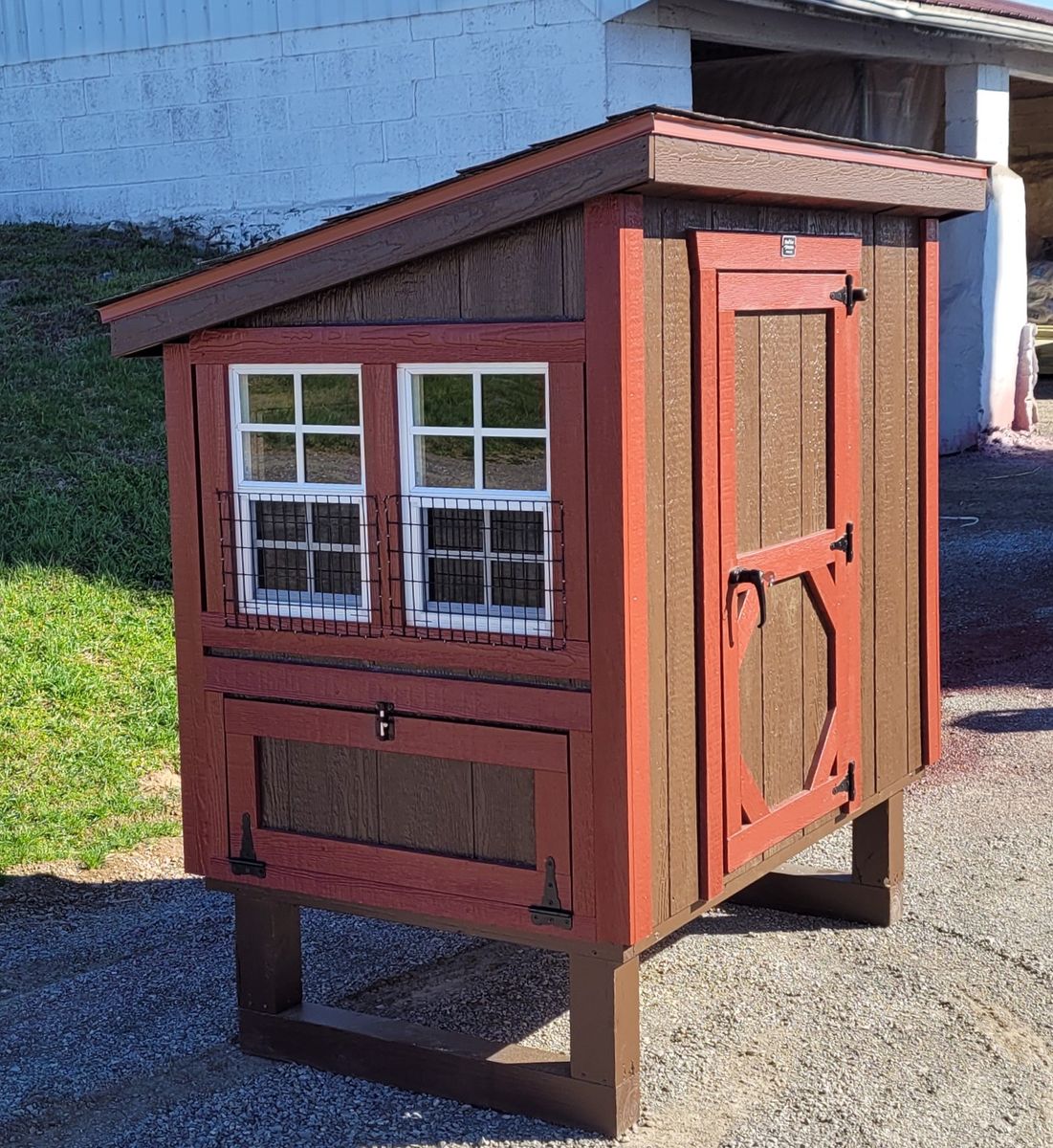 Chicken Coops for Pond View Mini Structures in  Strasburg, PA