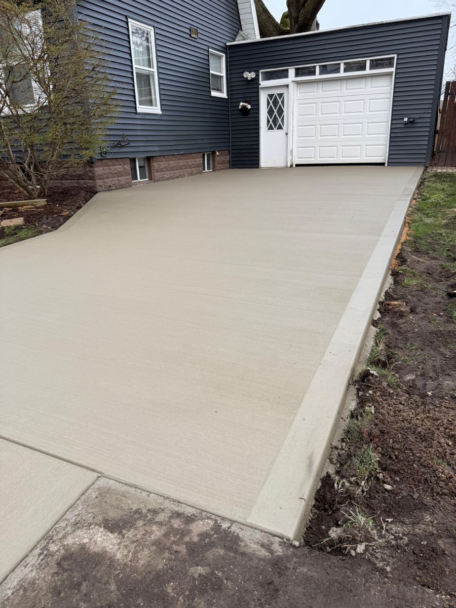 Concrete Slab Construction for J&C Concrete in Fruitport,  MI