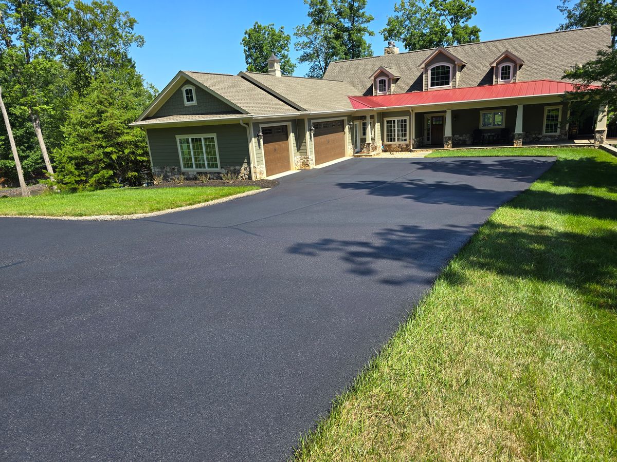 Seal Coating for CJ's Paving and Sealcoating in Lynchburg, VA
