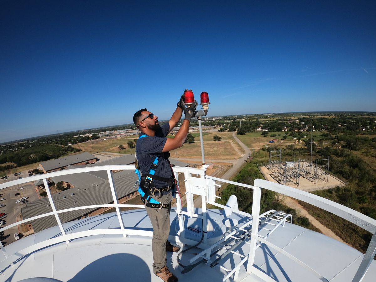 Lighting Installation and Repairs for LUX Electric in Floresville, TX