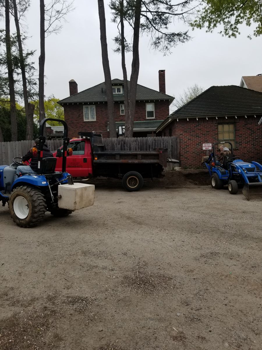 Landscape Installation for Landscape Innovations LLC in Torrington, CT