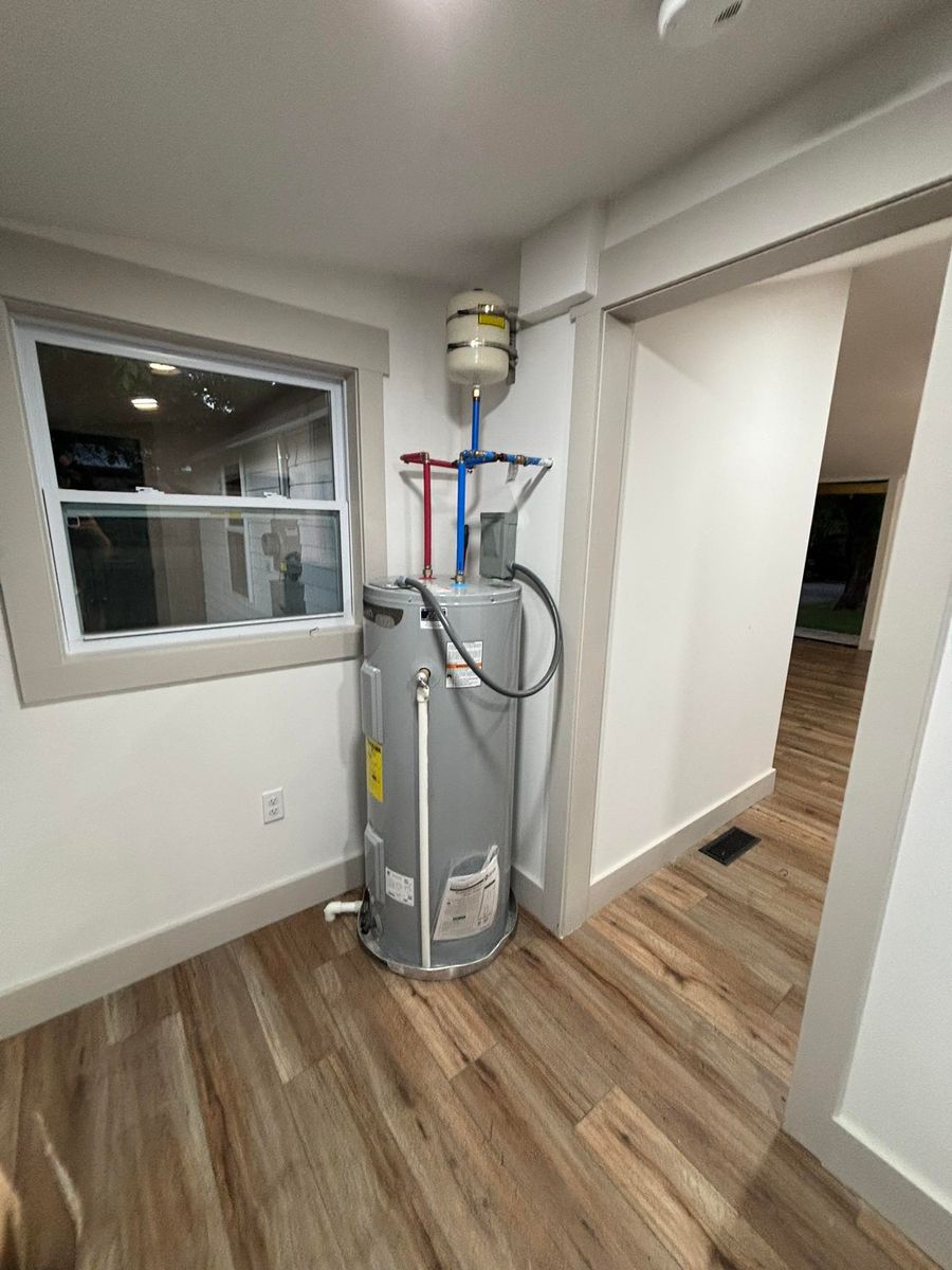 Water Heater Services for Aqua Pro Plumbing in Knoxville, TN