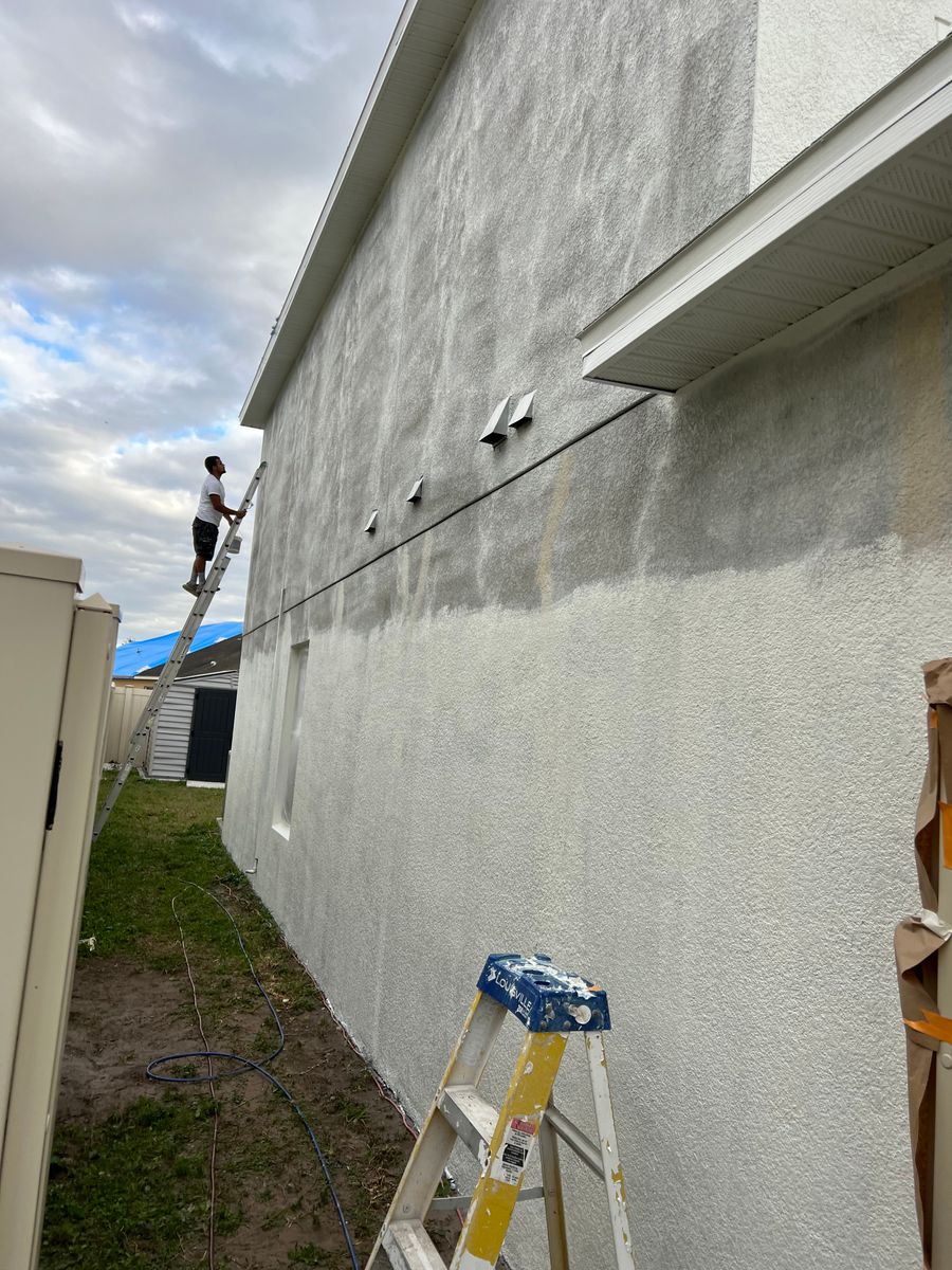 Exterior Painting for Cruz Diaz Painting LLC in Sun City Center, FL