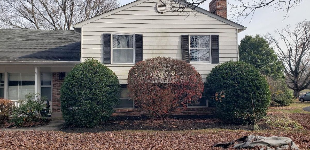 Clean-Up for Clean Cut Lawns & Landscaping in Dickerson, MD